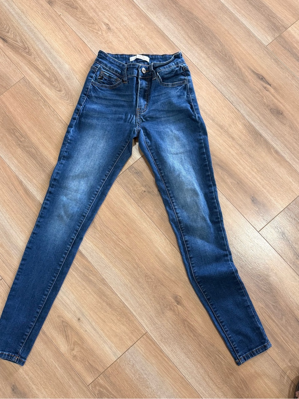 KanCan Jeans Size 0/23 Dark Wash Skinny Jeans